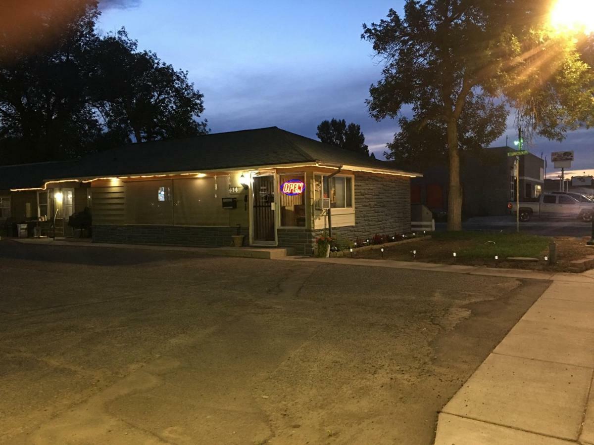The Ol' Wyoming Motel Ривъртън Екстериор снимка